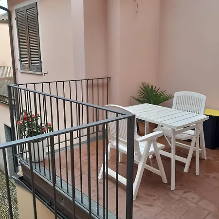 Apparthotel Oleggio Lejlighed Oleggio