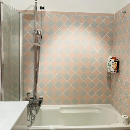 アパート Apparthotel Oleggio オレッジョ